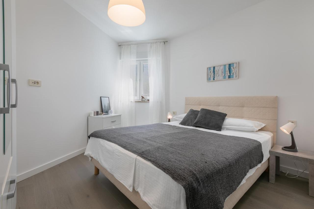 Silver Sea Apartment Makarska Eksteriør billede
